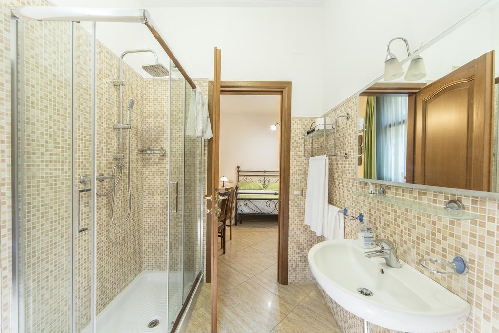 B&B Casa Cavour San Benedetto del Tronto Bagian luar foto