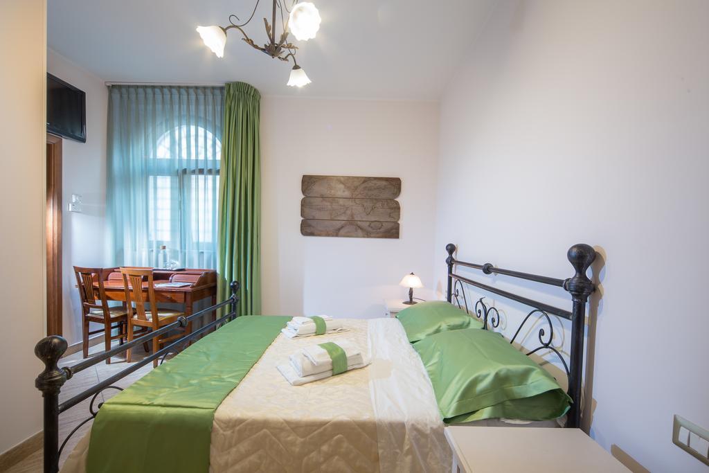 B&B Casa Cavour San Benedetto del Tronto Bagian luar foto