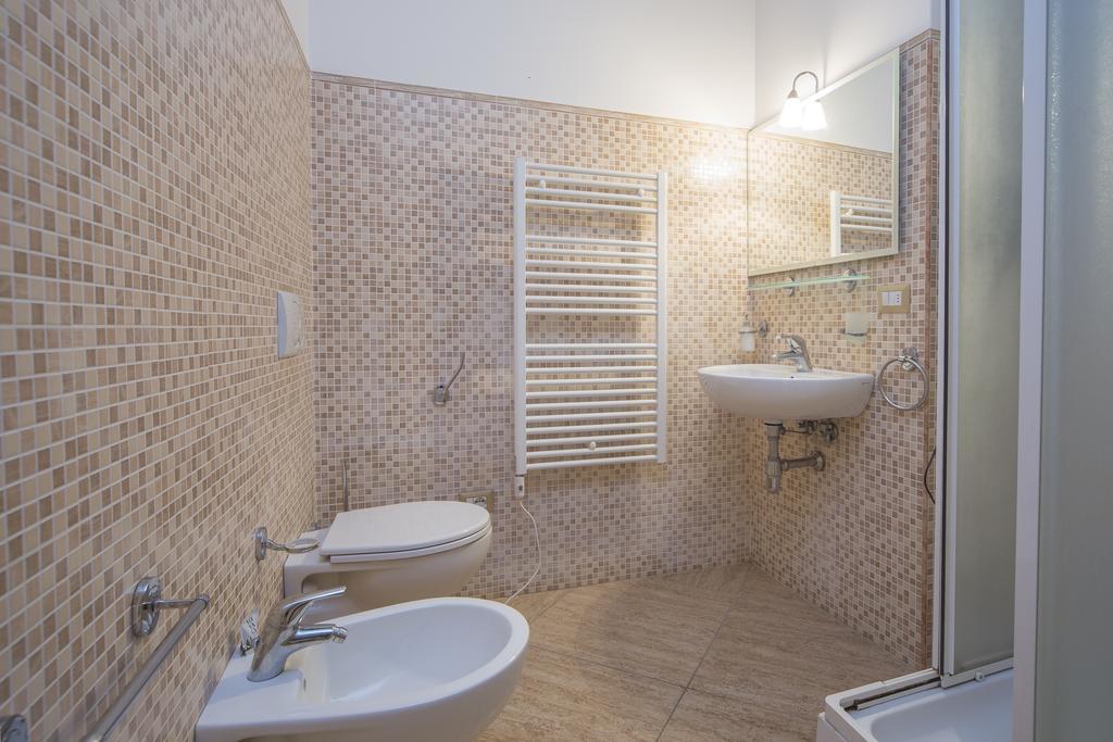 B&B Casa Cavour San Benedetto del Tronto Bagian luar foto